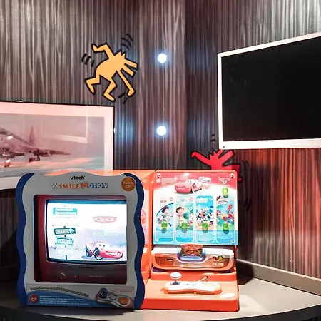 ホテル イビス スタイルズ サントル ガール 3*