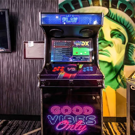 ホテル イビス スタイルズ サントル ガール 3*