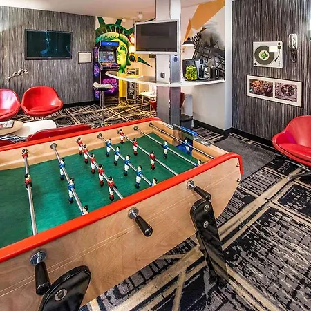 Ibis Styles Centre Gare Otel 3*