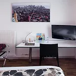 ホテル イビス スタイルズ サントル ガール 3*